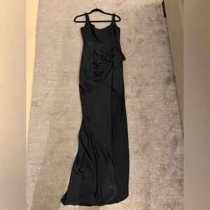 Cinq à Sept Elegant Black Maxi Dress